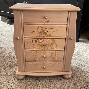 Wooden Painted Jewelry Holder *COMES WITH GIFT*